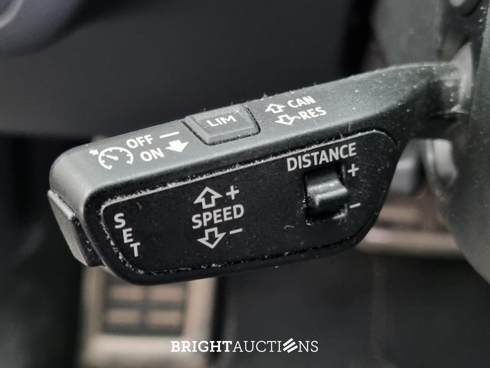 Audi Q5 40 S edition TFSI 204pk 2022 (Origineel-NL), R-941-RS