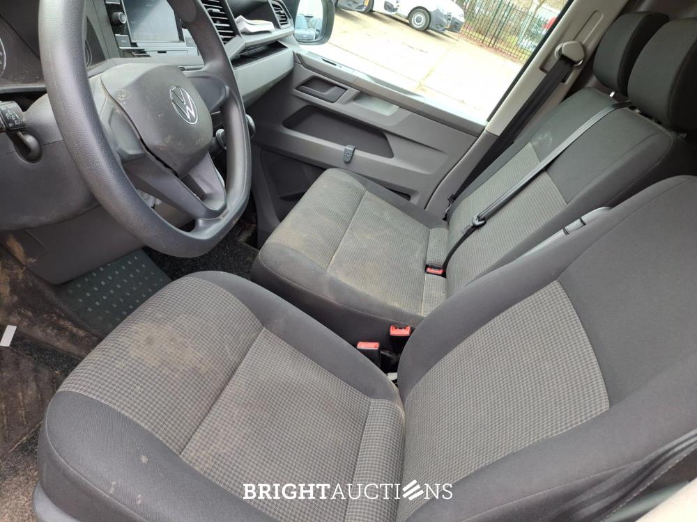 Volkswagen Transporter 2.0 TDI L1H1 26 Economy Business 90 pk 2021, VJN-72-V
