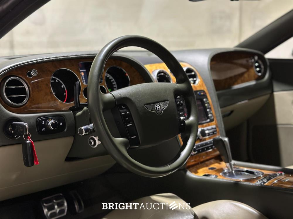 Bentley Continental GTC 6.0 W12 560pk 2004, 43-NV-TN