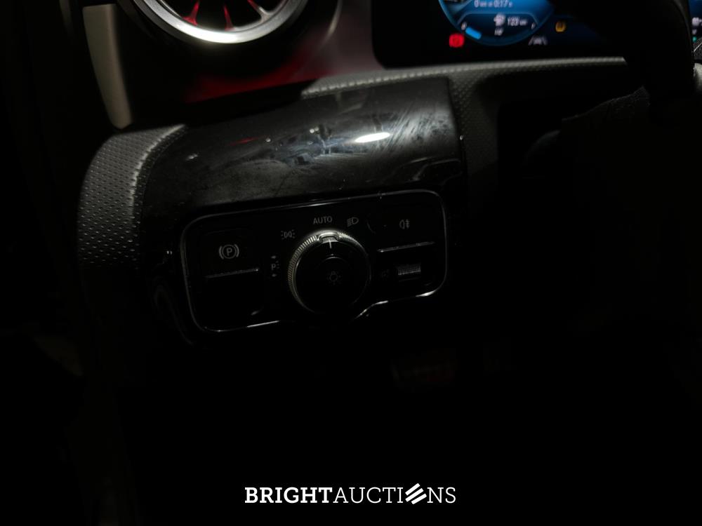 Mercedes-Benz A250 e Business Solution AMG Limited A-klasse 160pk 2021 (Origineel-NL), K-518-SP