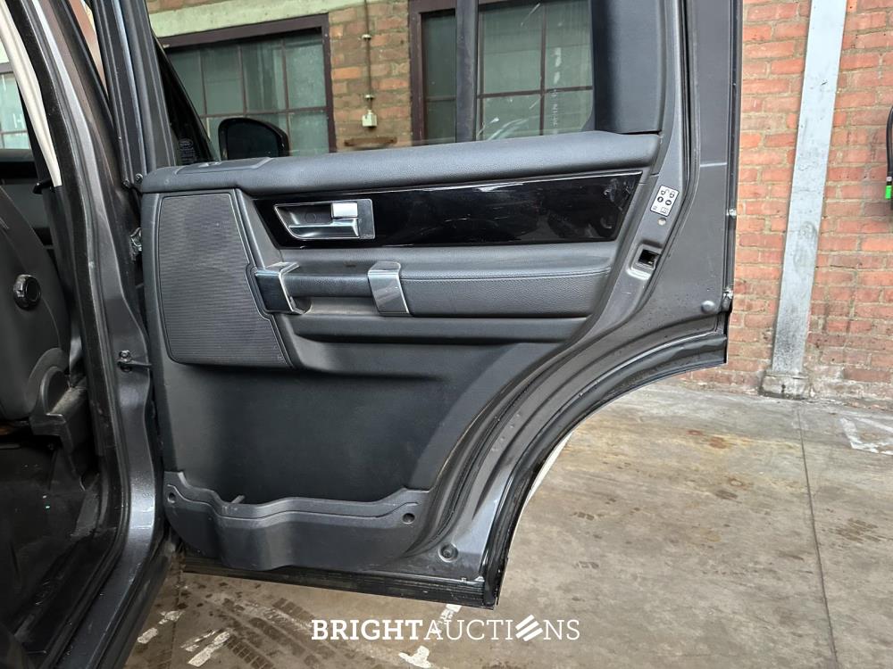 Land Rover Discovery 4 3.0 SDV6 SE HSE 256pk 2015, VNJ-87-T