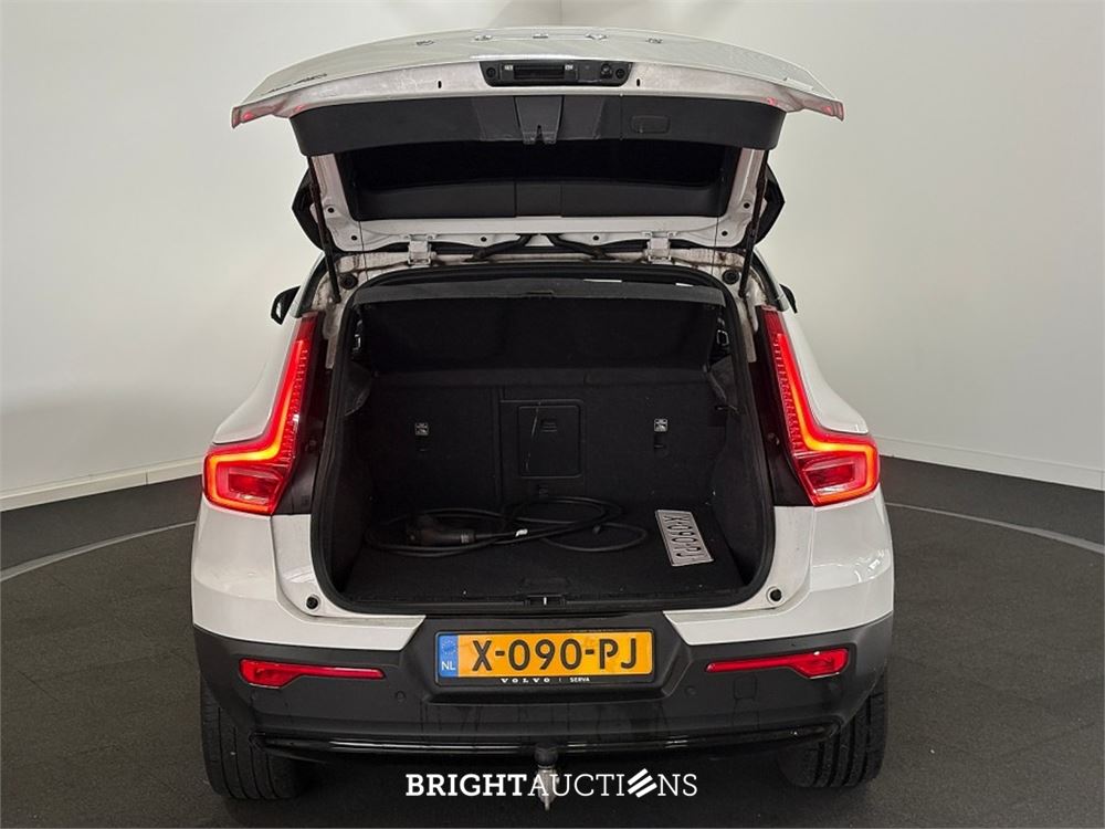 Volvo XC40 Single Motor Core 69 kWh 2024 (Origineel-NL), X-090-PJ