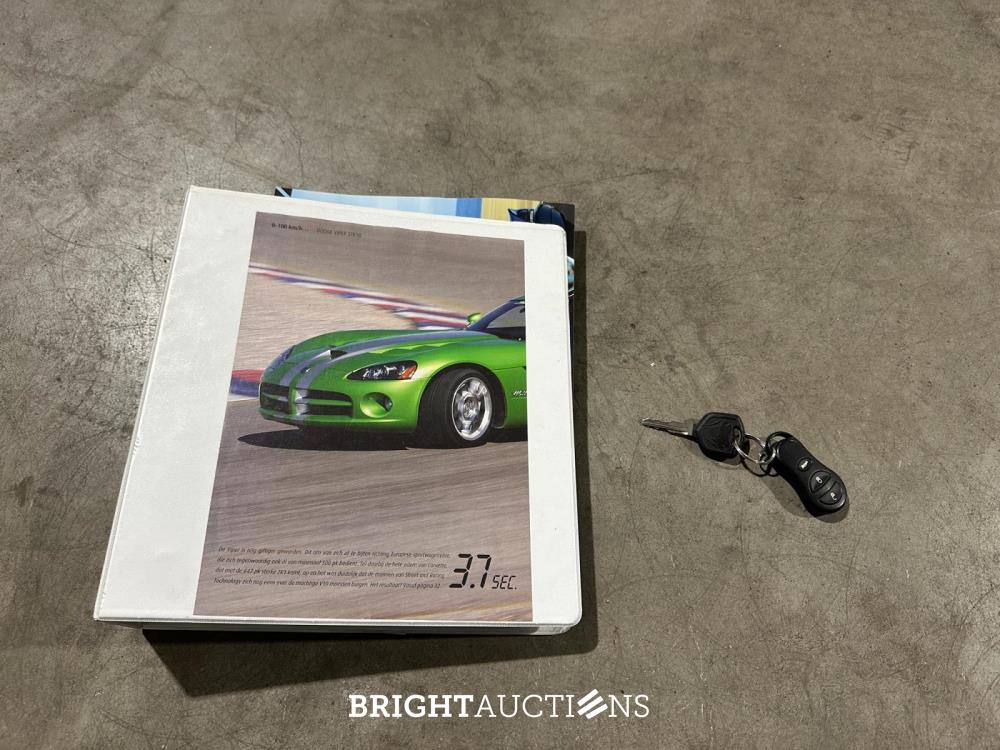 Dodge Viper SRT-10 8.4 V10 600pk 2008 Convertible, 67-KJL-8 (13.849 KM)