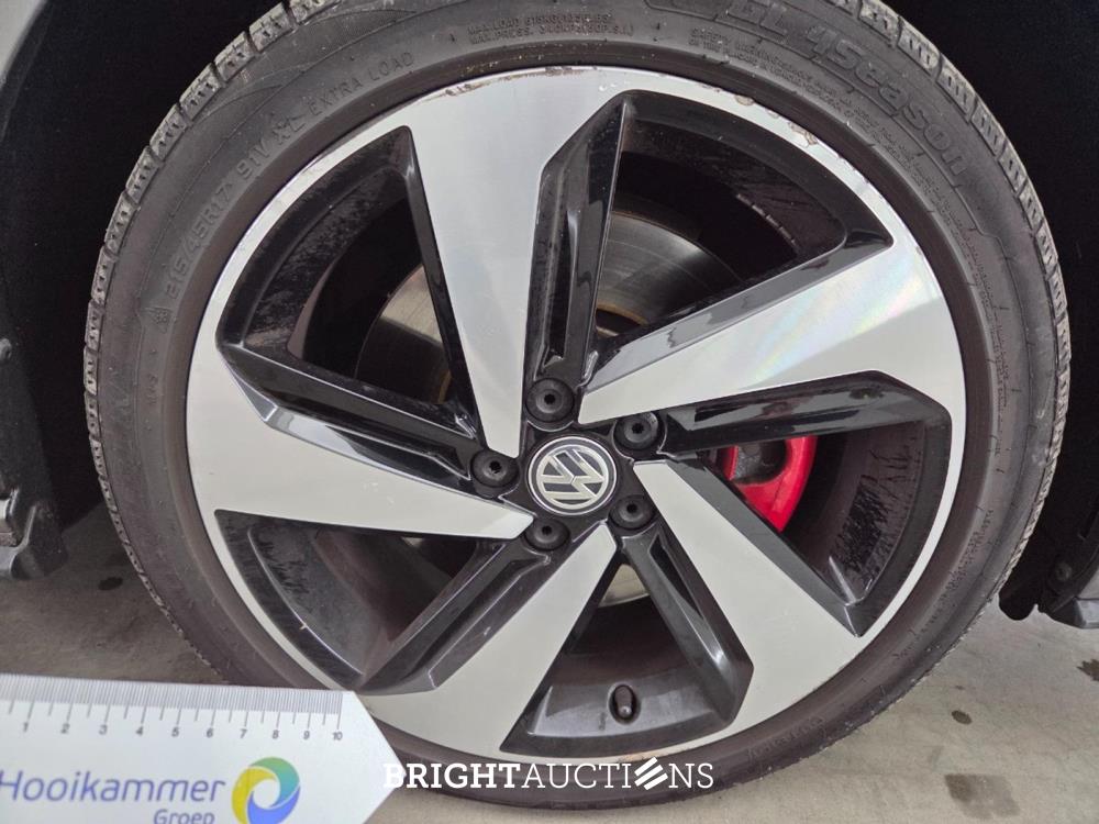 Volkswagen Polo GTI 2.0 TSI 200pk 2018, R-943-GD