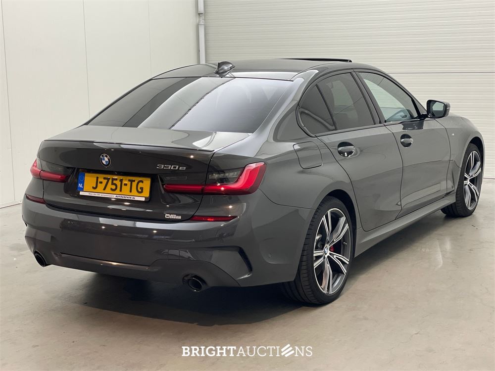 BMW 330e 3-serie eDrive Edition 296pk 2020 (Origineel-NL) 3-Serie, J-751-TG