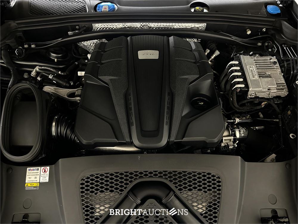 Porsche Macan Turbo 2.9 V6 441pk 2020, J-177-TT