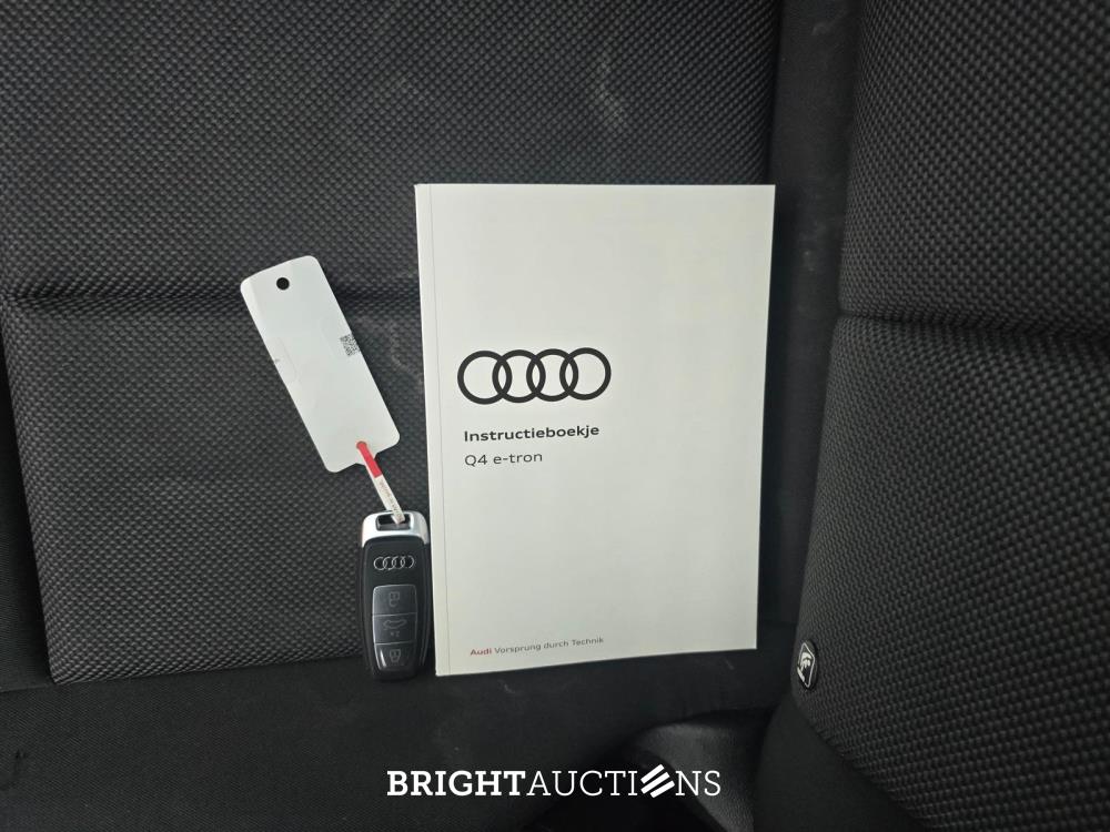 Audi Q4 e-tron 35 Edition 55 kWh 170pk 2022 (Origineel-NL), R-847-TD