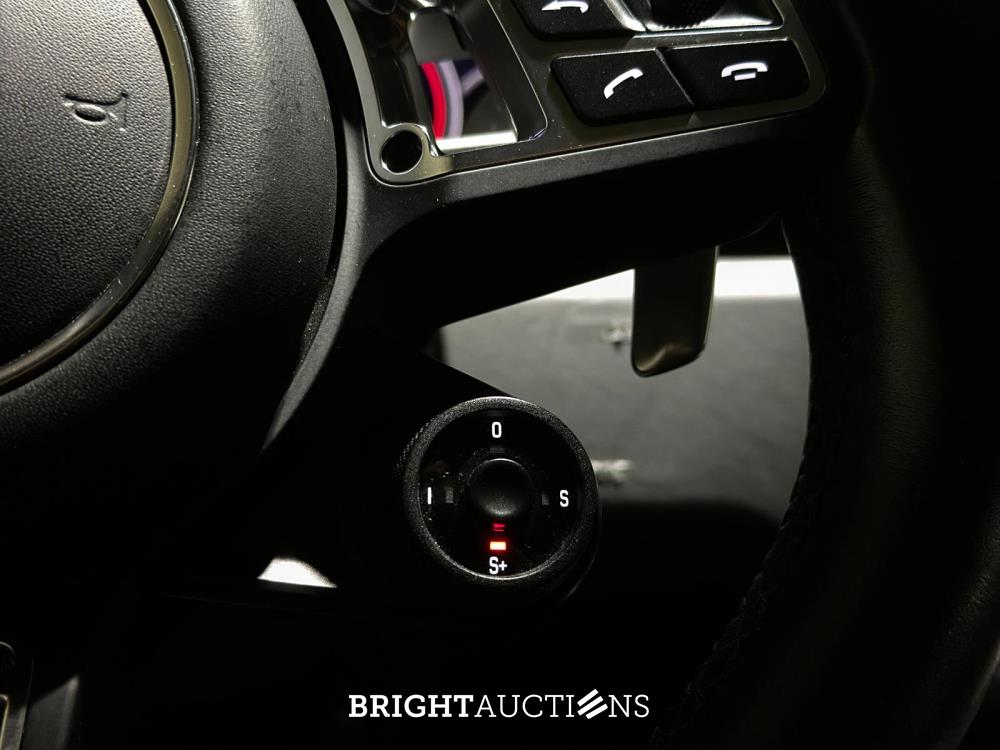 Porsche Cayenne Coupe Turbo 4.0 V8 549pk 2019, J-757-HF