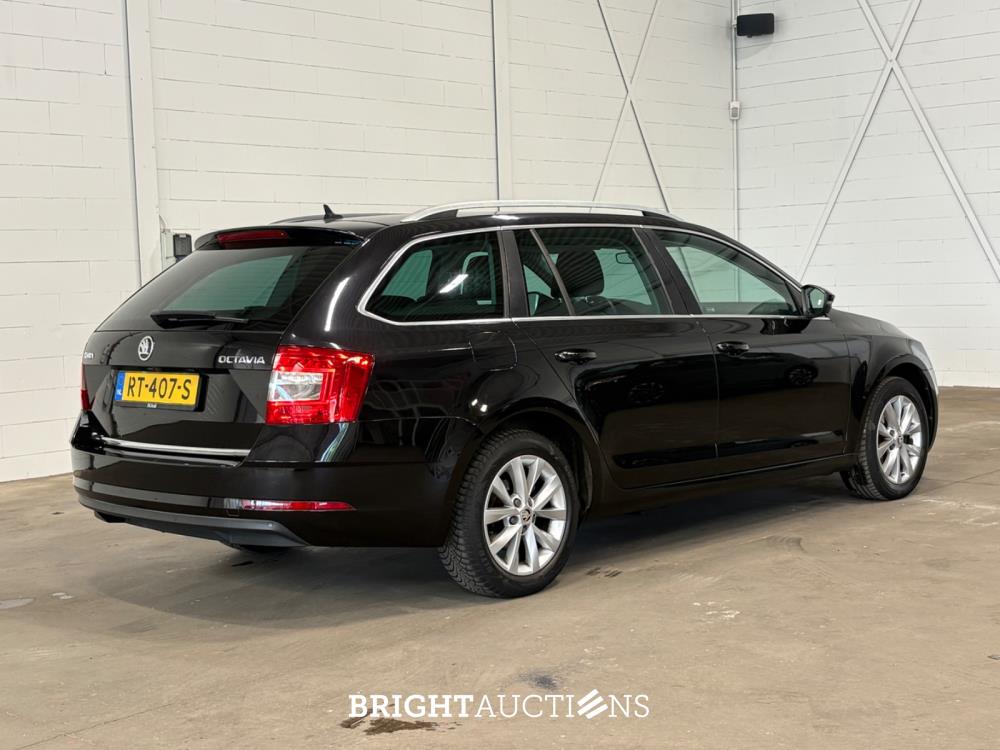 Škoda Octavia Combi Greentech Ambition Business 1.0 TSI 116pk 2018 (Origineel-NL), RT-407-S