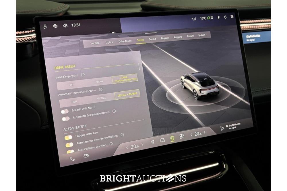 Lotus Eletre EDS 450 4WD 112 kWh 612pk 2023 (Origineel-NL), X-319-JJ