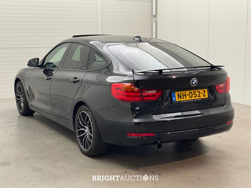 BMW 320i 3-serie Gran Turismo Luxury 184pk 2015 3-Serie, NH-052-Z