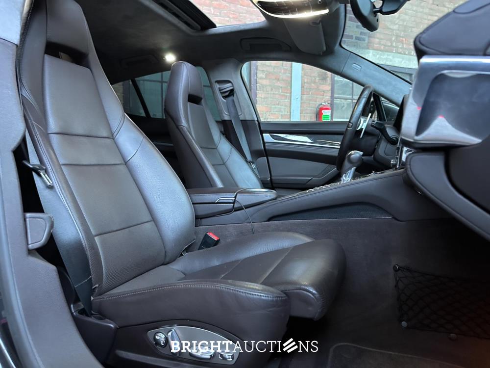 Porsche Panamera Turbo 4.8 V8 500pk 2009 Sport-Chrono, N-110-LT