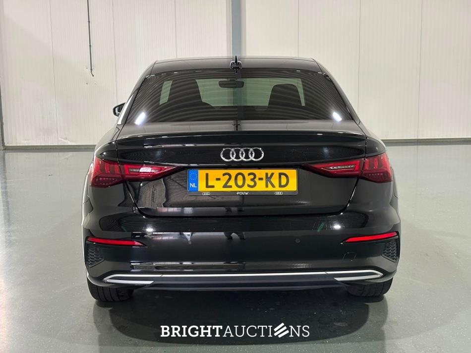 Audi A3 Limousine 30 Business edition TFSI 110pk 2021 (Origineel-NL), L-203-KD
