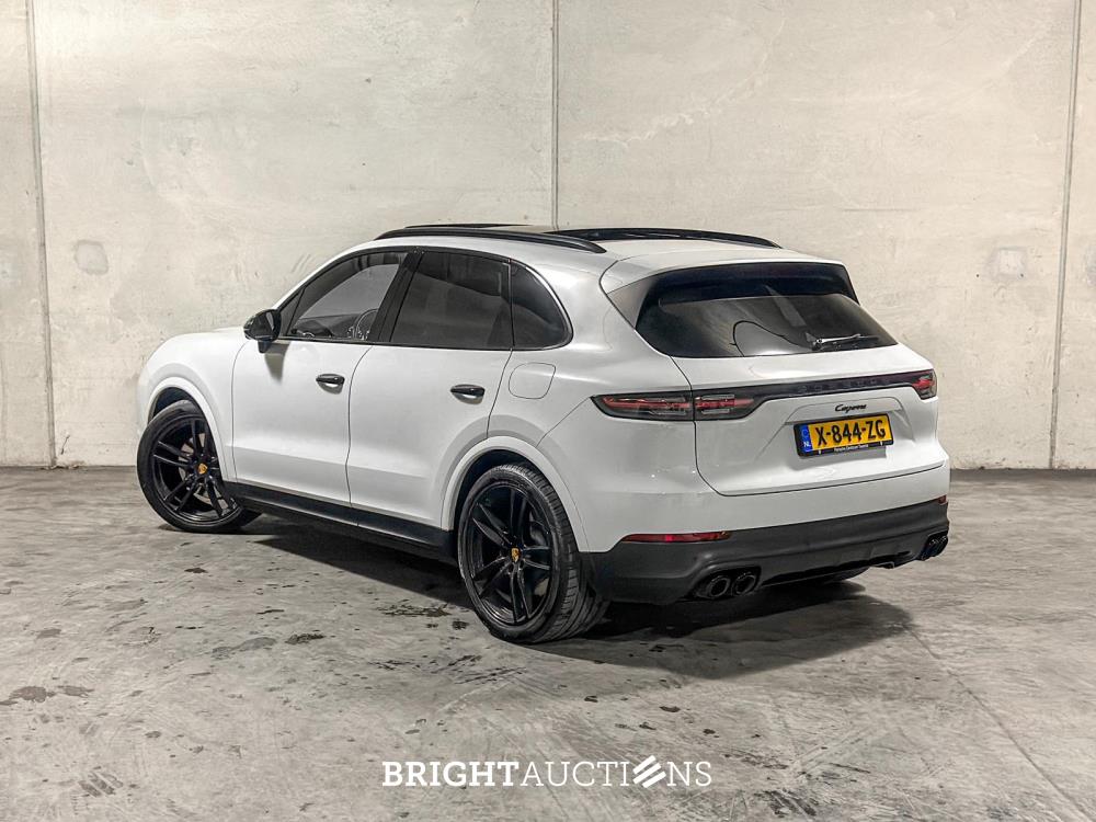 Porsche Cayenne 3.0 E-Hybrid Platinum Edition 462pk 2022, X-844-ZG