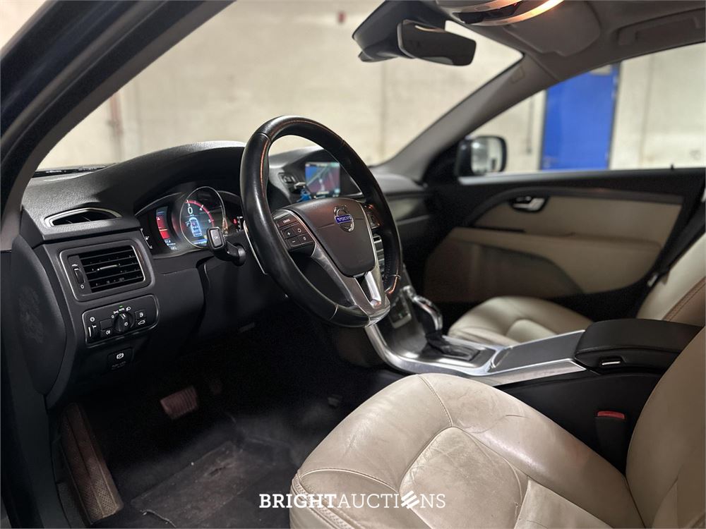 Volvo XC70 2.0 D4 FWD Momentum 181pk 2014 (Origineel-NL) Automaat, 2-XLB-00