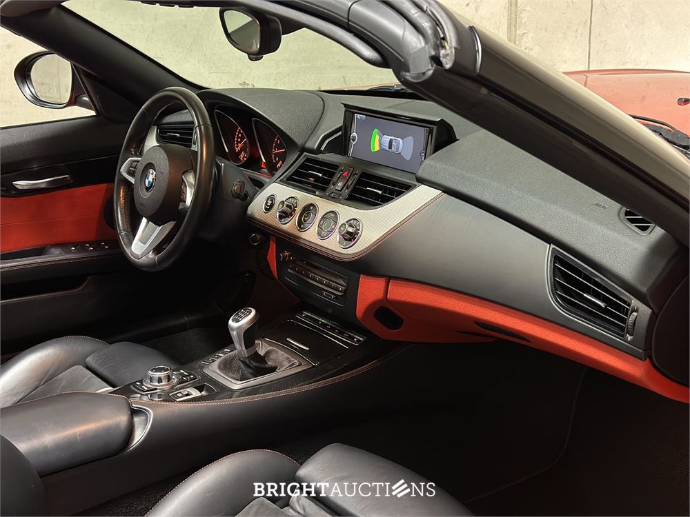 BMW Z4 Roadster sDrive18i Executive Design Pure Traction Uitvoering 156pk 2014 (Origineel-NL), 3-TRK-41 -67.534KM-
