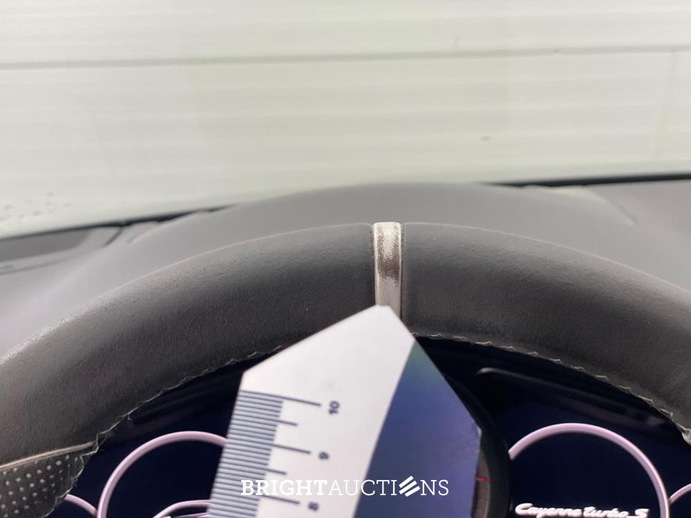 Porsche Cayenne Coupé Turbo S E-Hybrid 4.0 685pk 2020 (Origineel-NL), J-013-TK