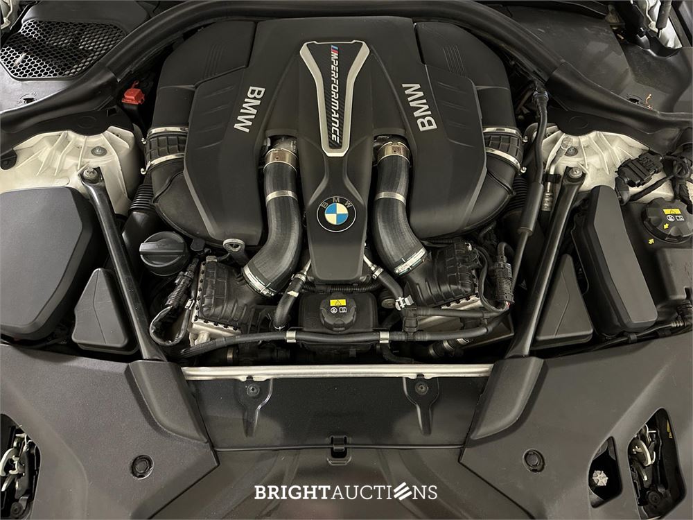 BMW M550i xDrive High Executive 462pk 2018 5-serie, KKP-44-R
