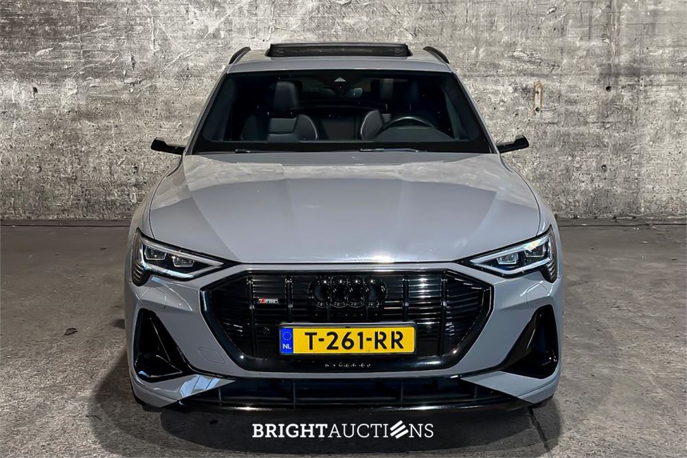 Audi e-tron Sportback 50 S edition Quattro 71 kWh 313pk 2021, T-261-RR