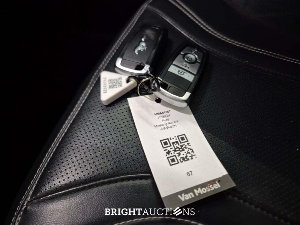 Ford Mustang Mach-E Extended RWD 98 kWh 294pk 2021 (Origineel-NL), N-398-RN