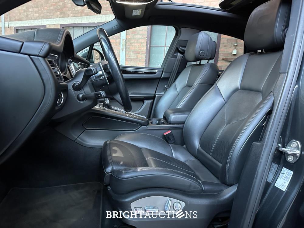 Porsche Macan S 3.0 V6 354pk 2019 Sport-Chrono, R-426-XL