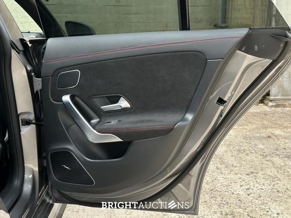 Mercedes-Benz CLA45 AMG Shooting Brake 4MATIC+ Premium Plus CLA-klasse 387pk 2022, NL-Kenteken