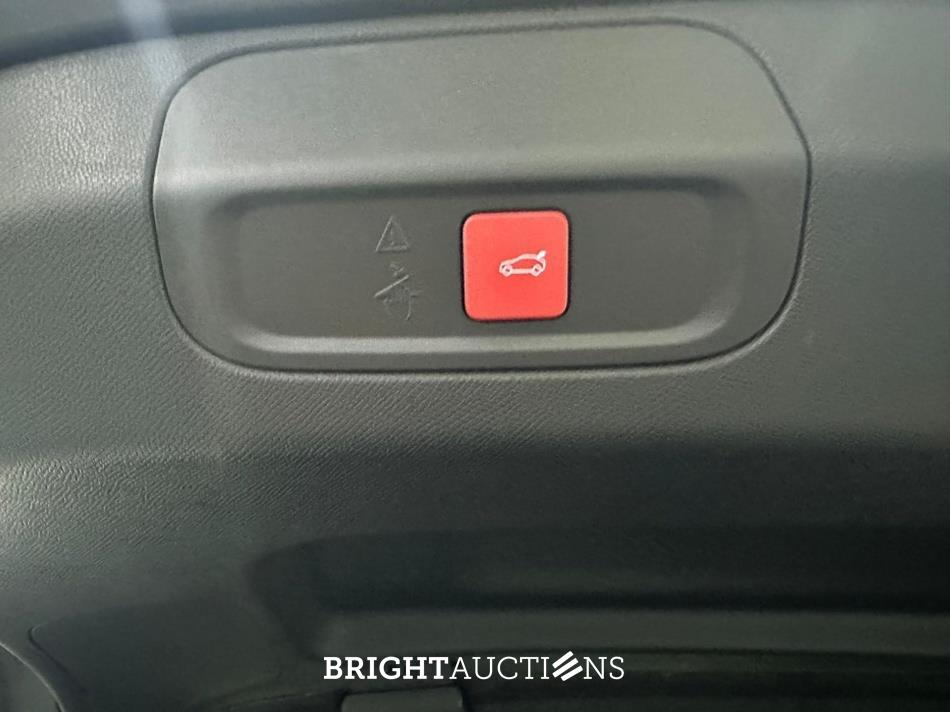 Peugeot 408 1.2 PureTech GT 130 131hp 2023 (Origineel-NL), X-095-FN