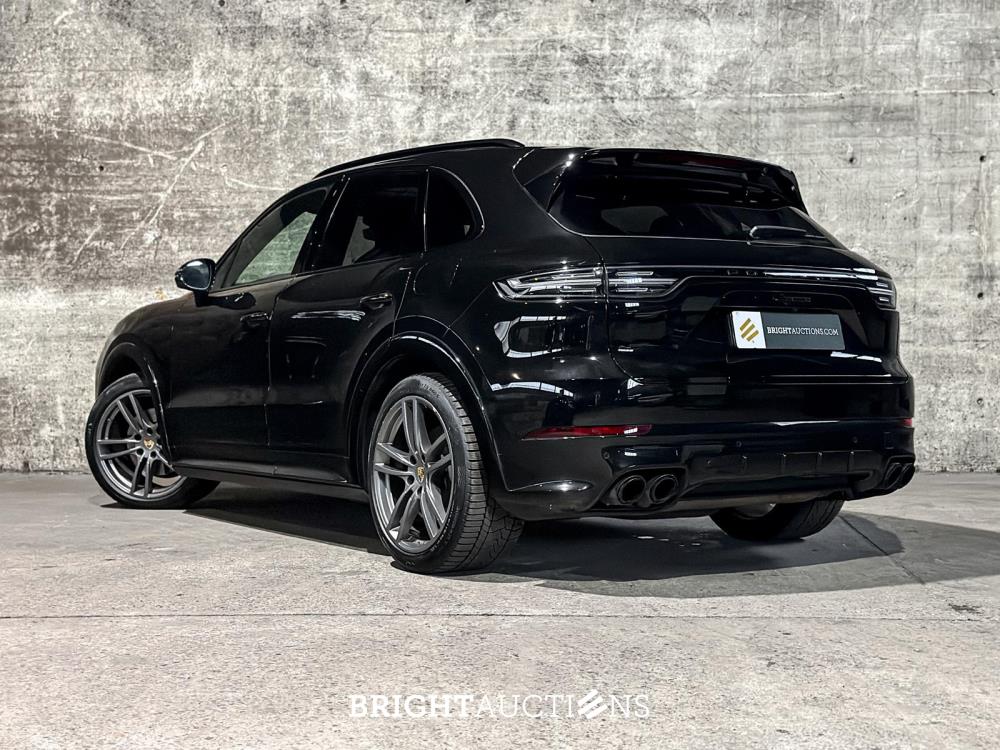 Porsche Cayenne E-Hybrid Platinum Edition 3.0 V6 462pk 2023 (Origineel-NL), NL-kenteken