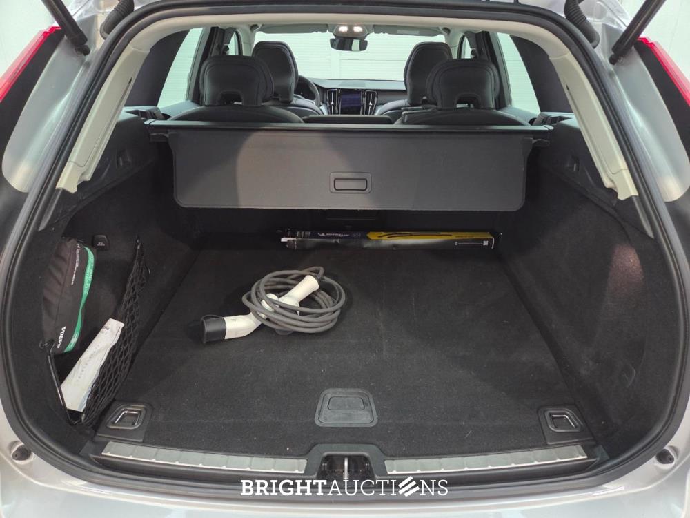 Volvo XC60 T8 Plug-in hybrid Inscription 2.0 AWD 392pk 2022, HTJ-60-L