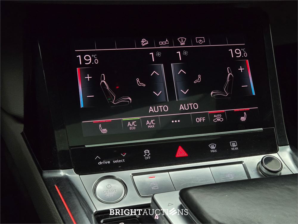 Audi e-tron 55 advanced Pro Line Plus Quattro 95 kWh 409pk 2018, J-305-VF