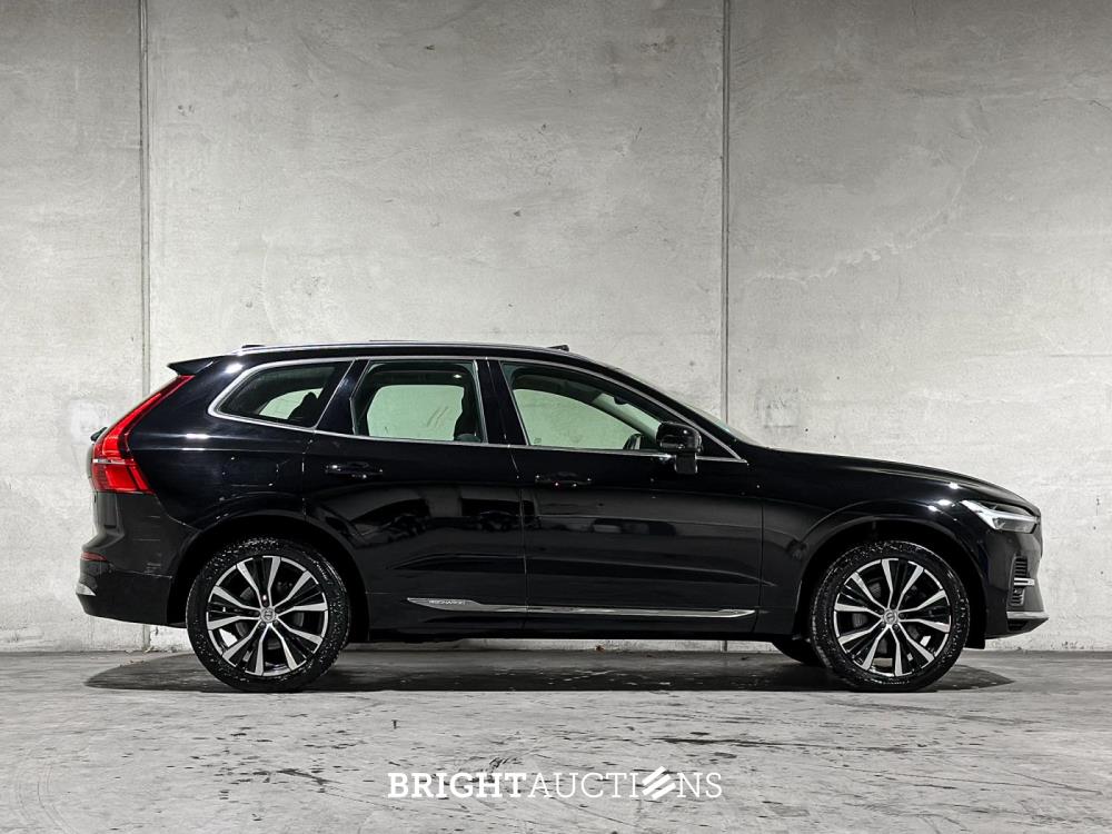 Volvo XC60 2.0 T6 Plug-in hybrid AWD Core Bright 253pk 2027 (Origineel-NL+1e eigenaar), S-190-RP