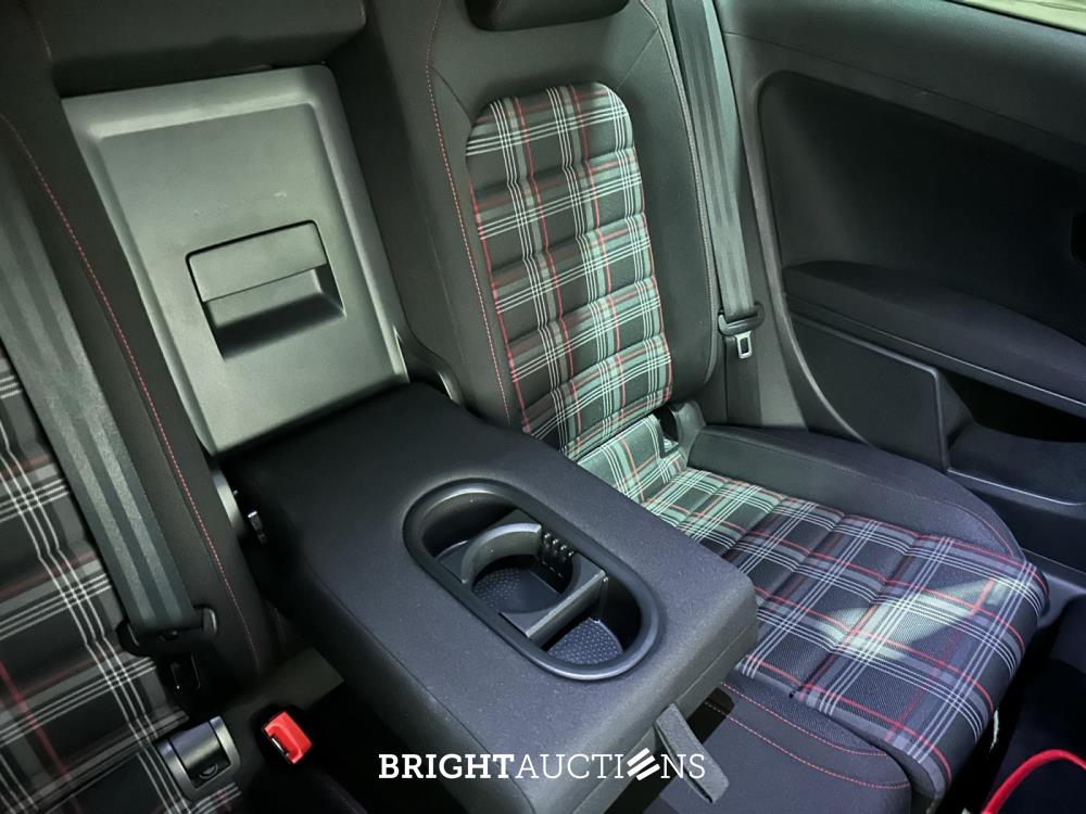 Volkswagen Golf GTI Performance (VII / MK7 / Golf 7) 396pk 2014 