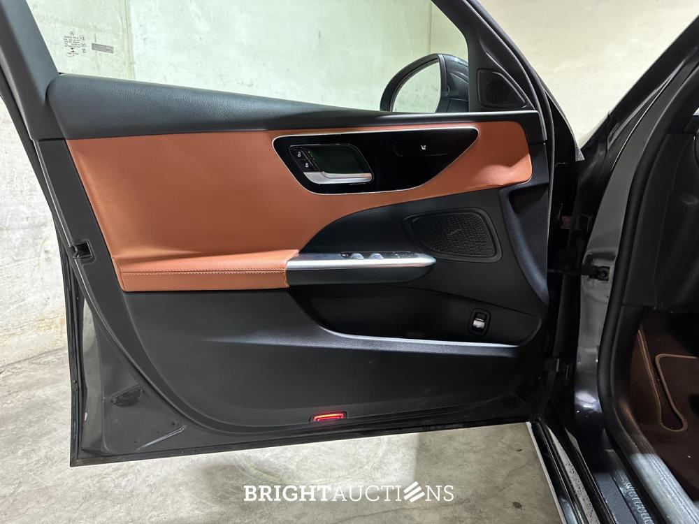 Mercedes-Benz C200 Estate Launch Edition Luxury Line C-klasse 204pk 2022 (Origineel-NL+1e eigenaar), N-922-XR