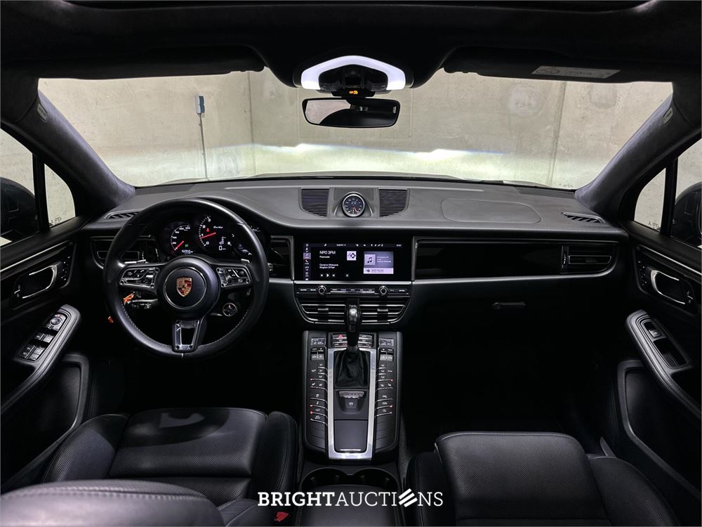 Porsche Macan Turbo 2.9 V6 441pk 2020, J-177-TT