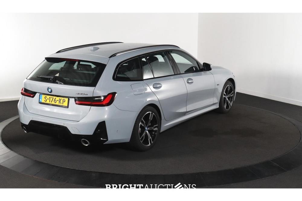 BMW 320e Touring M-Sport 272pk 2023 (Origineel-NL) 3-Serie, S-176-KP