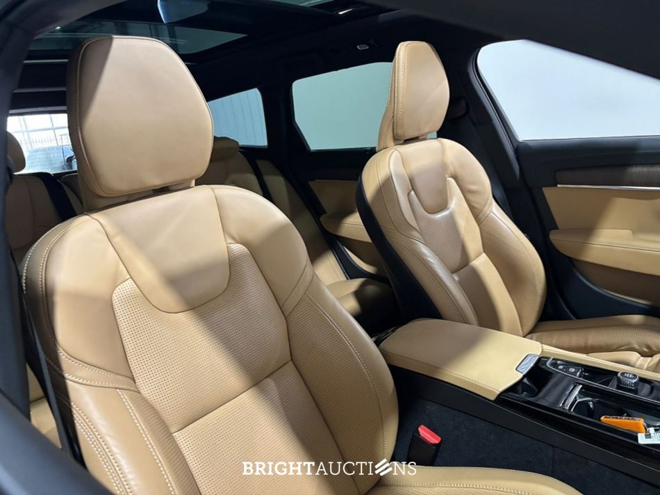 Volvo V90 T6 Plug-in Hybrid Ultimate Bright 2.0 AWD 398pk 2023 (Origineel-NL), X-873-GN