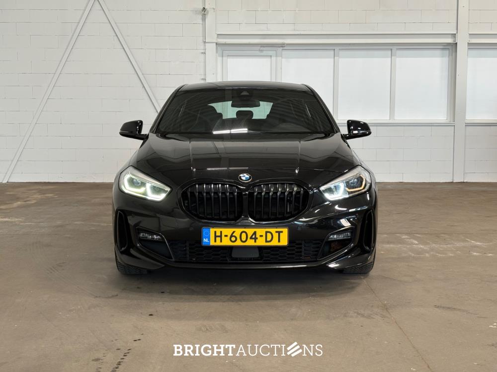 BMW 118i 1-serie Executive Edition 140pk 2020 (Origineel-NL) 1-Serie, H-604-DT