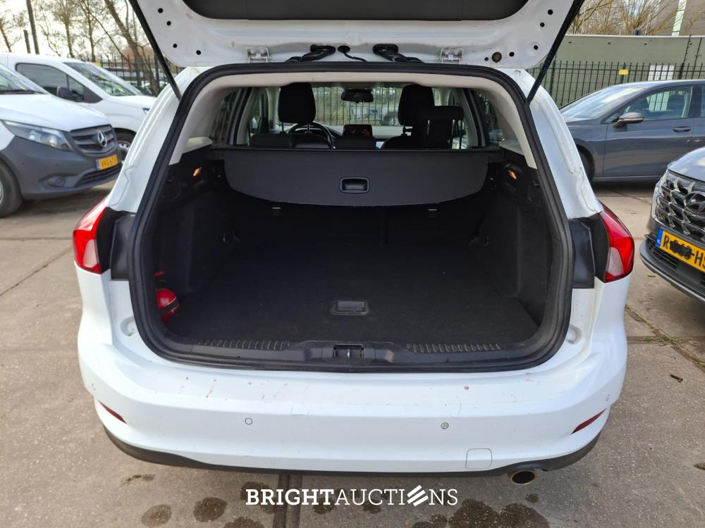 Ford Focus Wagon 1.0 EcoBoost Trend Edition Business 125 pk 2021, P-364-GP