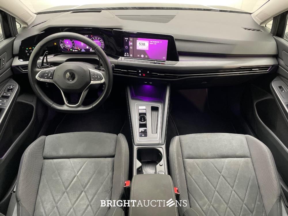 Volkswagen Golf eTSI Style 1.5 150pk 2020, X-368-TL