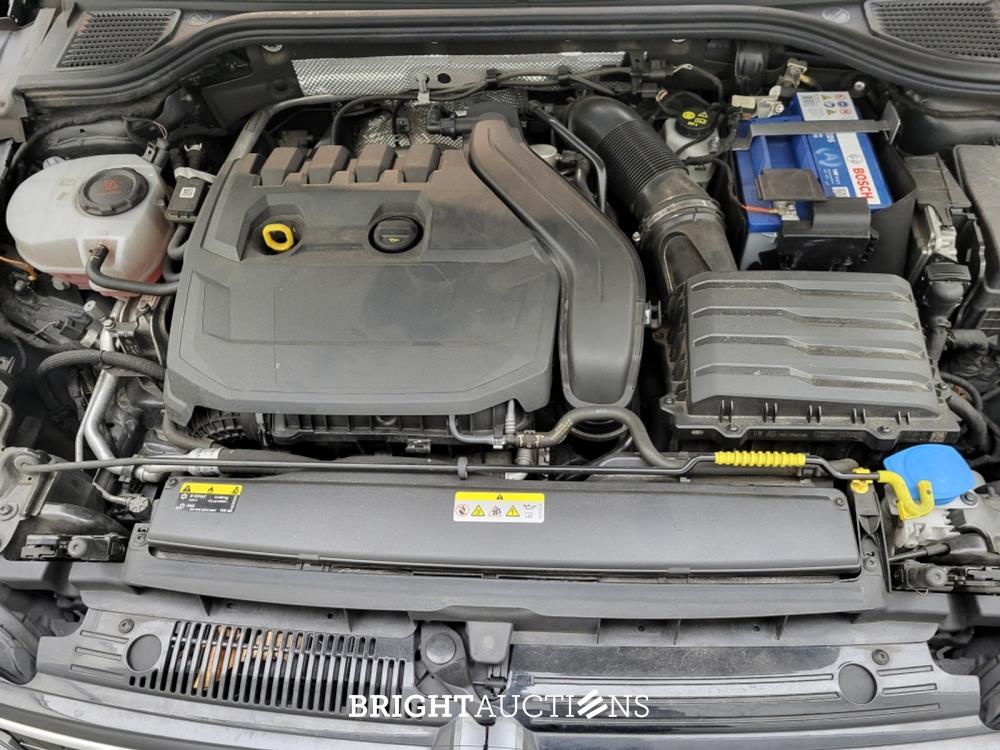 Volkswagen Golf eTSI R-Line 1.5 150pk 2020, L-081-FK