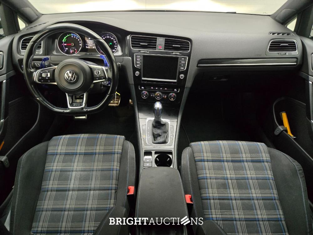 Volkswagen Golf GTE 1.4 TSI 150pk 2015 (Origineel-NL), GH-418-K
