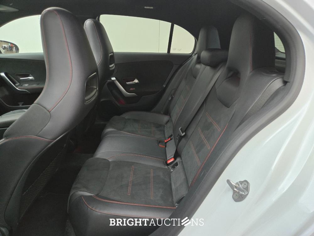 Mercedes-Benz A200 Premium Plus 163pk 2019 A-klasse, R-076-GG