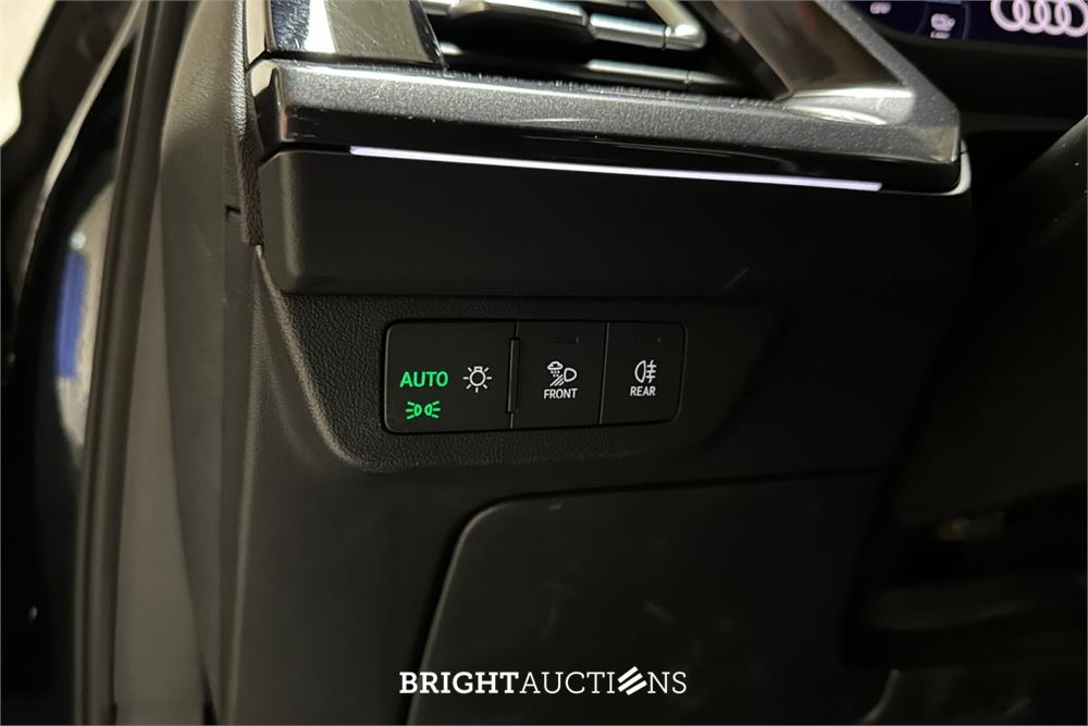 Audi Q4 Sportback e-tron 40 Launch edition S Competition 77 kWh 204pk 2021 (Origineel-NL), N-622-TH