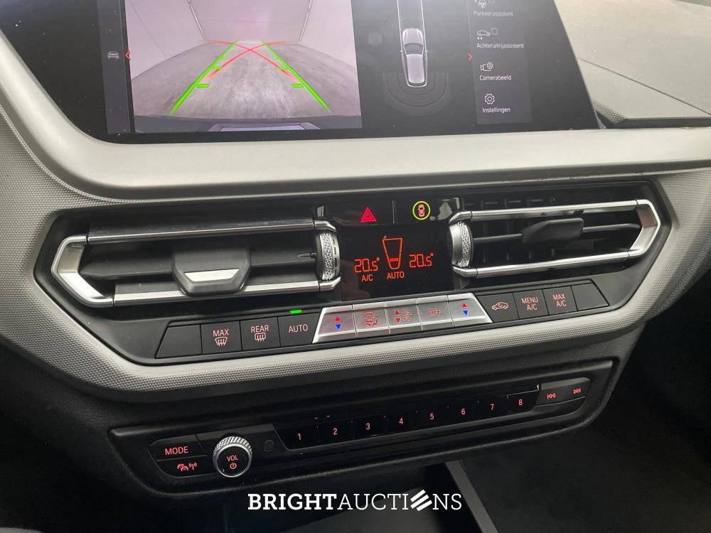 BMW 118i Executive Edition 1-serie 140pk 2020 (Origineel-NL), J-119-GJ