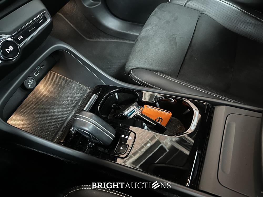 Volvo XC40 Recharge P8 AWD R-Design 408pk 2020 (Origineel-NL+1e eigenaar), K-341-FK