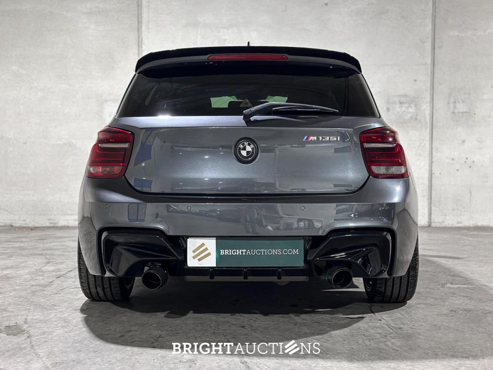 BMW M135i xDrive 320pk 2013 (Origineel-NL) 5-serie F20, 9-KHH-43