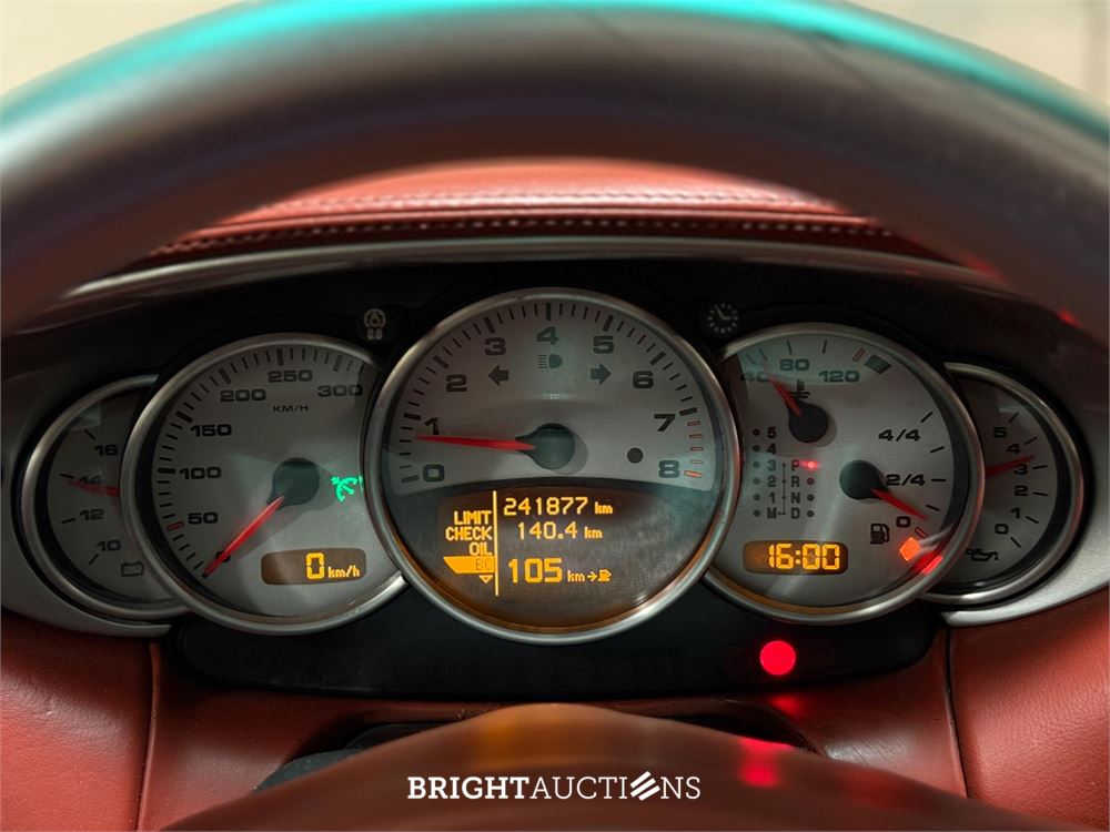 Porsche 911 996 Carrera 4S 3.6 Coupé 320pk 6-cilinder 2002, XK-372-L