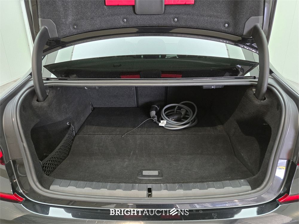 BMW 320e 3-serie Business Edition Plus 276pk 2022 3-Serie, X-458-KK