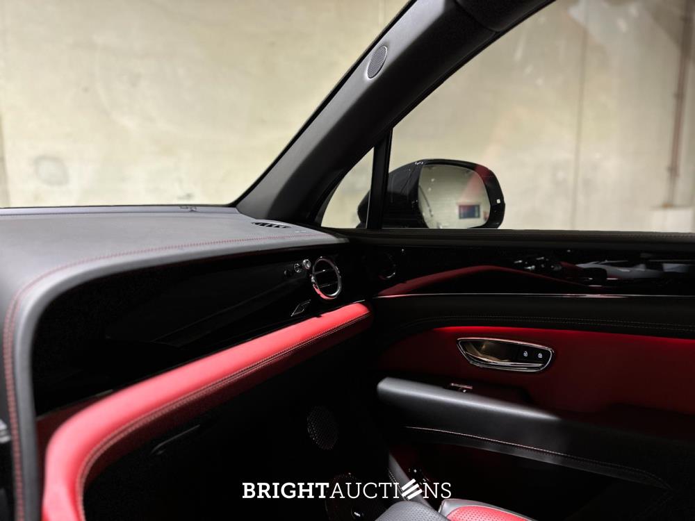 Bentley Bentayga 4.0 V8 S 549pk 2022 (Origineel-NL), P-719-VF