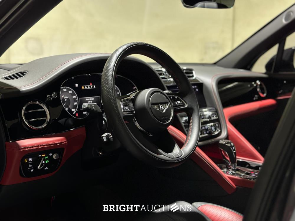 Bentley Bentayga 4.0 V8 S 549pk 2022 (Origineel-NL), P-719-VF